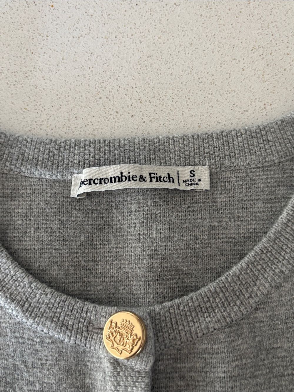 Abercrombie & Fitch Luxe Loft Short Sleeve Button Cropped Cardigan - Picture 3 of 9